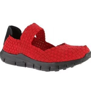 BERNIE MEV Womens Sz 10 Red Slip On Memory Foam Peep Toe COMFI Woven Sandals NEW
